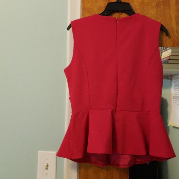 New York and Company - Picture 4 of 4